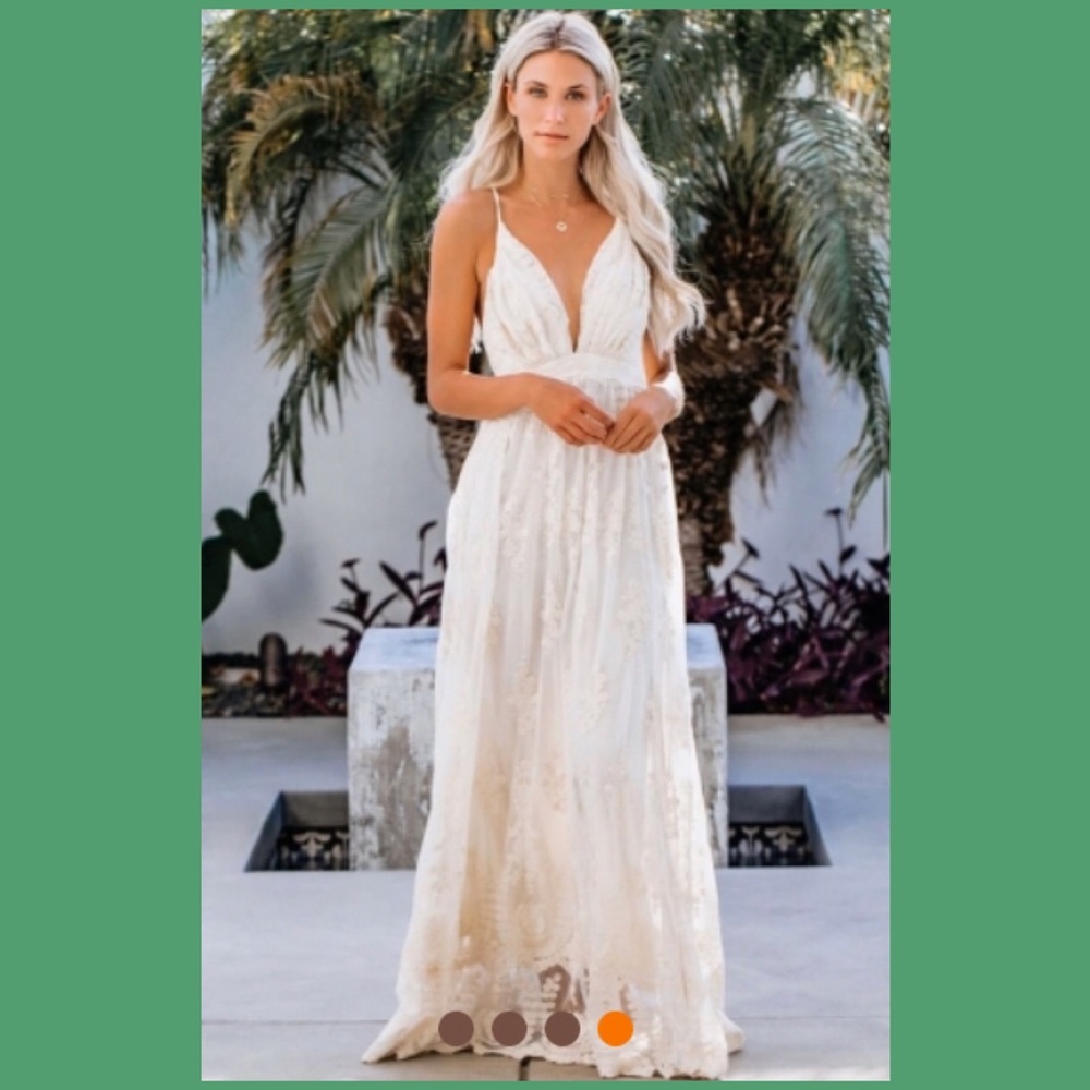 ⚠️1 LEFT✨HPx3✨Whimsical White Lace Wedding